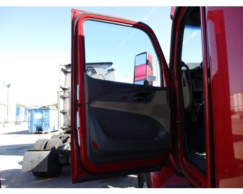 PETERBILT 579 2013-2022 DOOR ASSEMBLY, FRONT