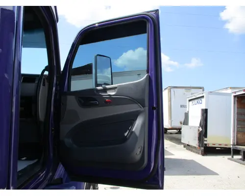 PETERBILT 579 2013-2022 DOOR ASSEMBLY, FRONT