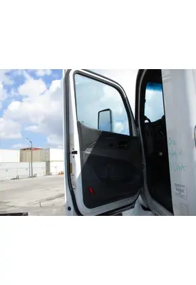 PETERBILT 579 2013-2022 DOOR ASSEMBLY, FRONT