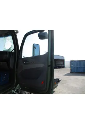 PETERBILT 579 2013-2022 DOOR ASSEMBLY, FRONT