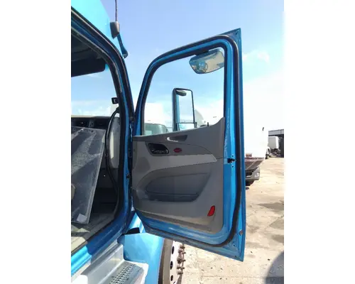 PETERBILT 579 2013-2022 DOOR ASSEMBLY, FRONT
