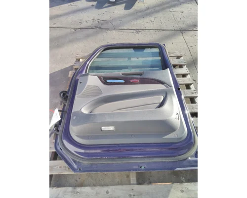 PETERBILT 579 2013-2022 DOOR ASSEMBLY, FRONT