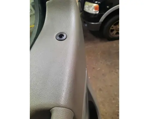 PETERBILT 579 2013-2022 DOOR ASSEMBLY, FRONT