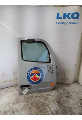 PETERBILT 579 2013-2022 DOOR ASSEMBLY, FRONT