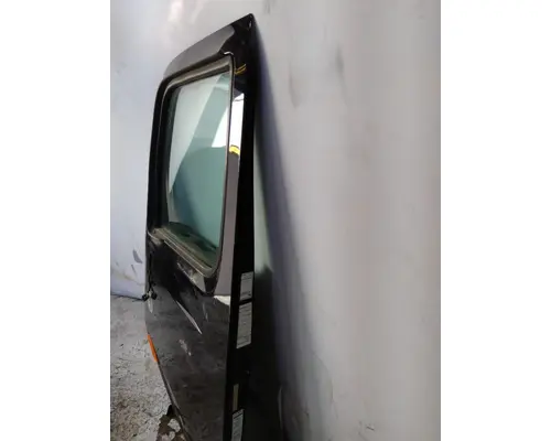 PETERBILT 579 2013-2022 DOOR ASSEMBLY, FRONT