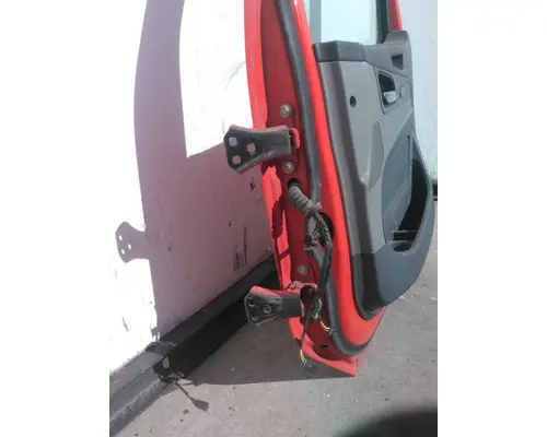 PETERBILT 579 2013-2022 DOOR ASSEMBLY, FRONT