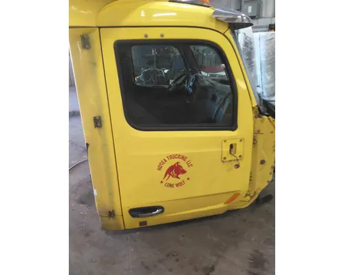 PETERBILT 579 2013-2022 DOOR ASSEMBLY, FRONT