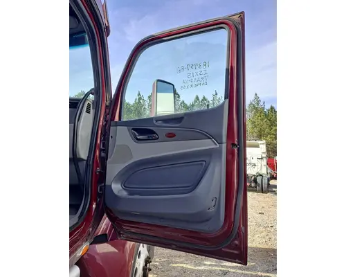 PETERBILT 579 2013-2022 DOOR ASSEMBLY, FRONT