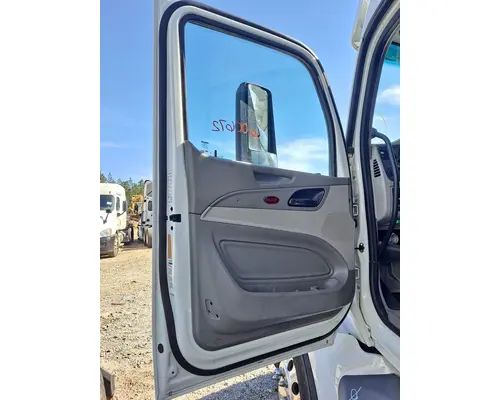 PETERBILT 579 2013-2022 DOOR ASSEMBLY, FRONT