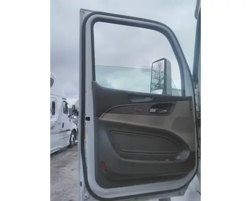PETERBILT 579 2013-2022 DOOR ASSEMBLY, FRONT