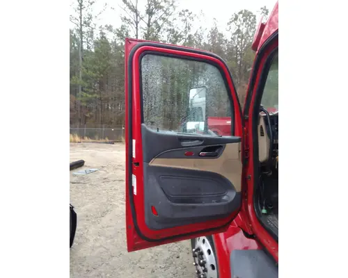 PETERBILT 579 2013-2022 DOOR ASSEMBLY, FRONT