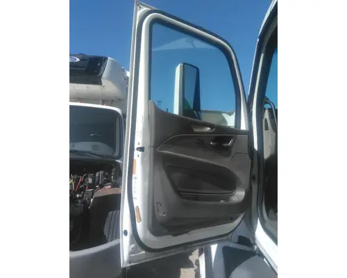 PETERBILT 579 2013-2022 DOOR ASSEMBLY, FRONT