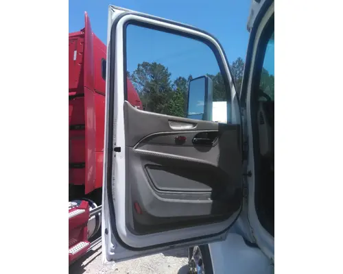 PETERBILT 579 2013-2022 DOOR ASSEMBLY, FRONT