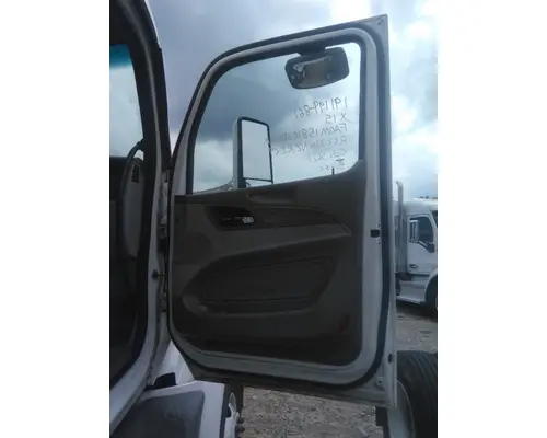 PETERBILT 579 2013-2022 DOOR ASSEMBLY, FRONT