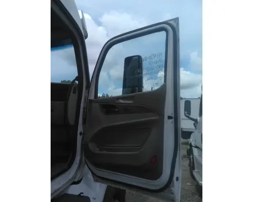 PETERBILT 579 2013-2022 DOOR ASSEMBLY, FRONT