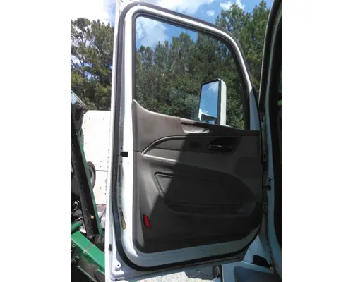 PETERBILT 579 2013-2022 DOOR ASSEMBLY, FRONT