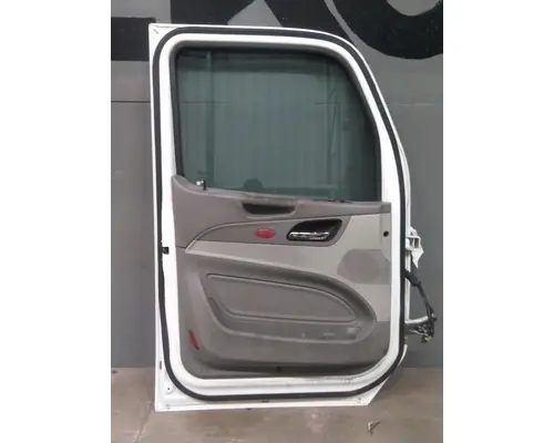 PETERBILT 579 2013-2022 DOOR ASSEMBLY, FRONT