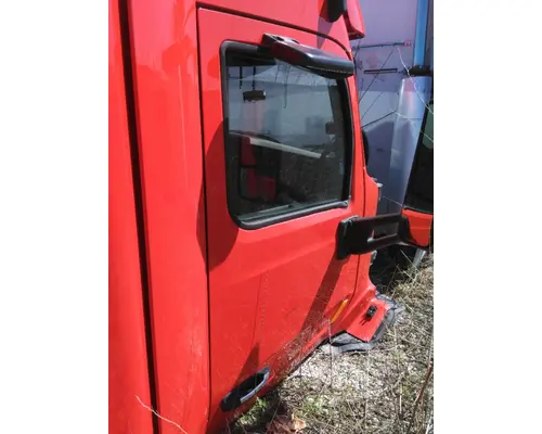 PETERBILT 579 2013-2022 DOOR ASSEMBLY, FRONT