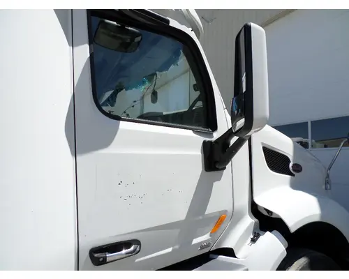 PETERBILT 579 2013-2022 DOOR ASSEMBLY, FRONT