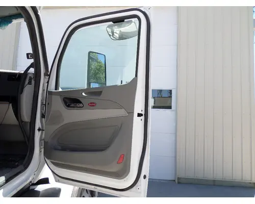 PETERBILT 579 2013-2022 DOOR ASSEMBLY, FRONT