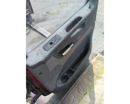 PETERBILT 579 2013-2022 DOOR ASSEMBLY, FRONT