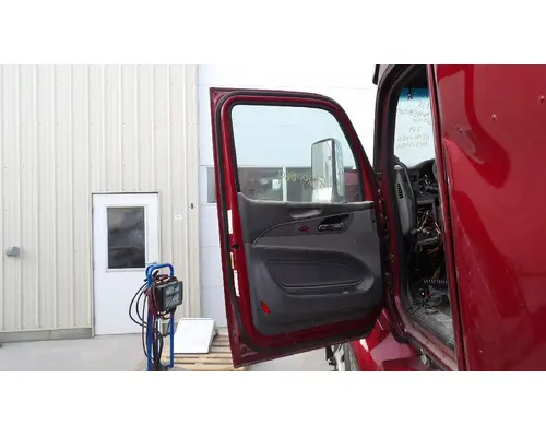 PETERBILT 579 2013-2022 DOOR ASSEMBLY, FRONT