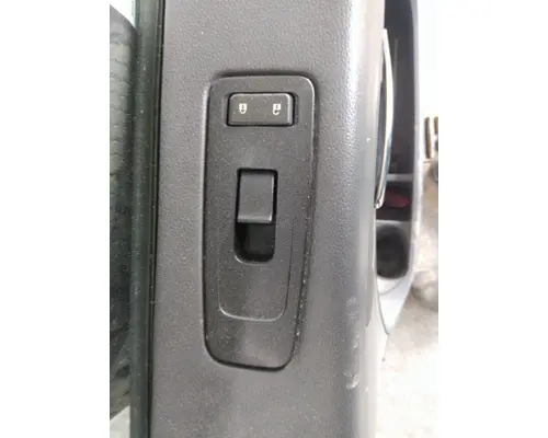 PETERBILT 579 2013-2022 DOOR ASSEMBLY, FRONT