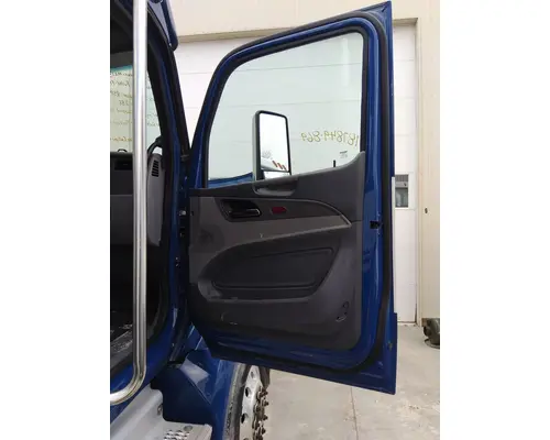 PETERBILT 579 2013-2022 DOOR ASSEMBLY, FRONT