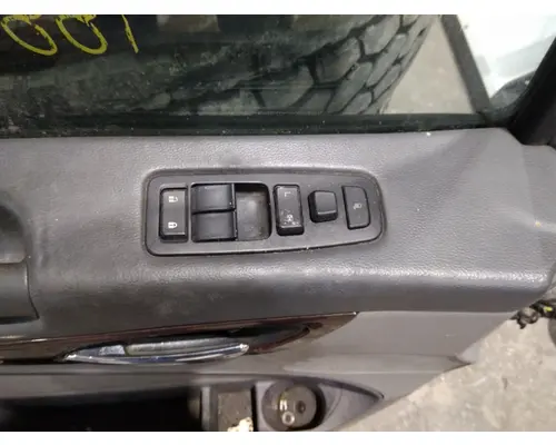 PETERBILT 579 2013-2022 DOOR ASSEMBLY, FRONT