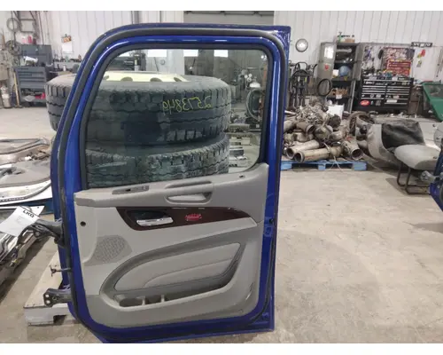 PETERBILT 579 2013-2022 DOOR ASSEMBLY, FRONT