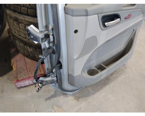 PETERBILT 579 2013-2022 DOOR ASSEMBLY, FRONT