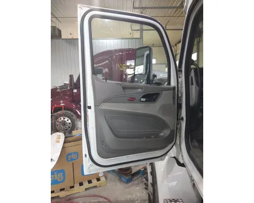 PETERBILT 579 2013-2022 DOOR ASSEMBLY, FRONT