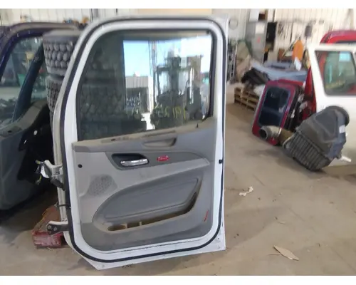 PETERBILT 579 2013-2022 DOOR ASSEMBLY, FRONT