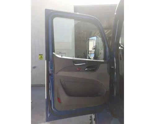 PETERBILT 579 2013-2022 DOOR ASSEMBLY, FRONT