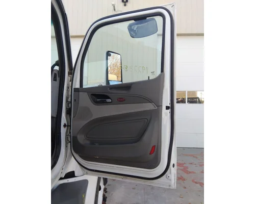 PETERBILT 579 2013-2022 DOOR ASSEMBLY, FRONT