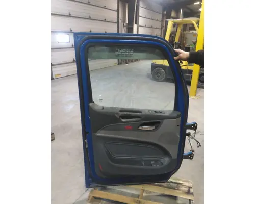 PETERBILT 579 2013-2022 DOOR ASSEMBLY, FRONT