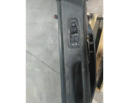 PETERBILT 579 2013-2022 DOOR ASSEMBLY, FRONT