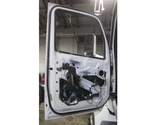 PETERBILT 579 2013-2022 DOOR ASSEMBLY, FRONT