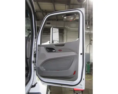 PETERBILT 579 2013-2022 DOOR ASSEMBLY, FRONT