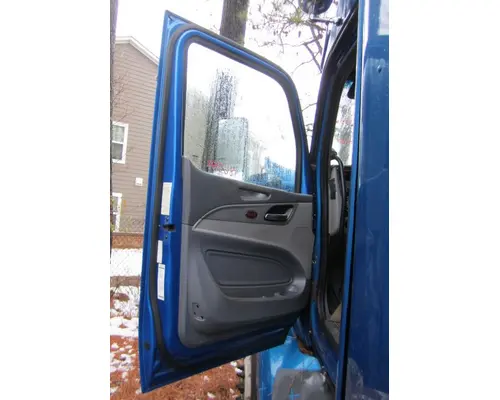 PETERBILT 579 2013-2022 DOOR ASSEMBLY, FRONT