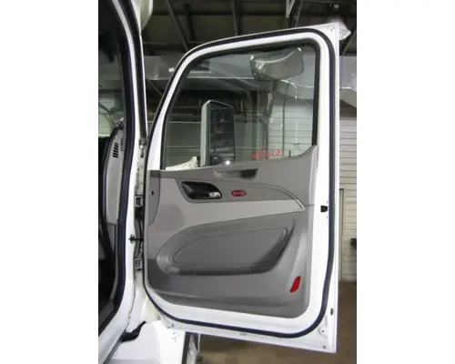 PETERBILT 579 2013-2022 DOOR ASSEMBLY, FRONT