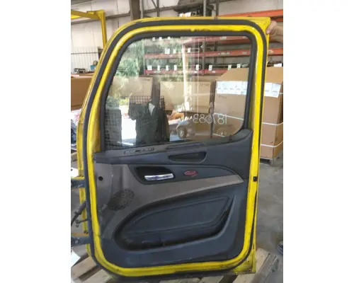 PETERBILT 579 2013-2022 DOOR ASSEMBLY, FRONT