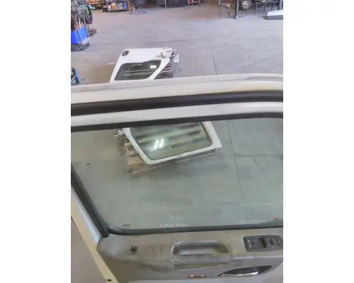 PETERBILT 579 2013-2022 DOOR ASSEMBLY, FRONT