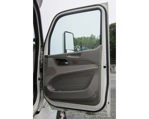 PETERBILT 579 2013-2022 DOOR ASSEMBLY, FRONT