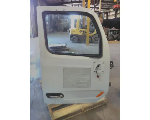 PETERBILT 579 2013-2022 DOOR ASSEMBLY, FRONT
