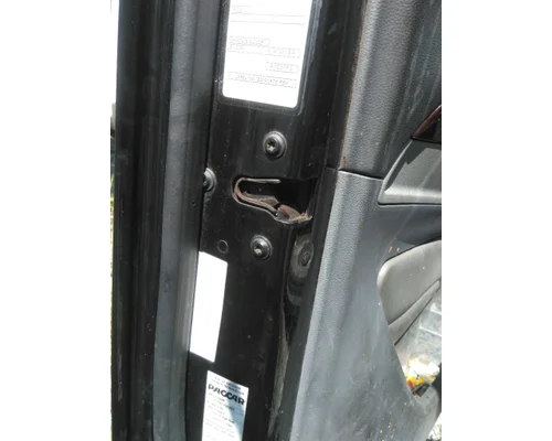 PETERBILT 579 2013-2022 DOOR ASSEMBLY, FRONT
