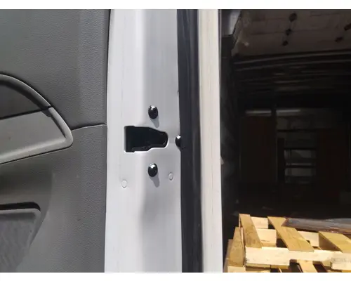 PETERBILT 579 2013-2022 DOOR ASSEMBLY, FRONT