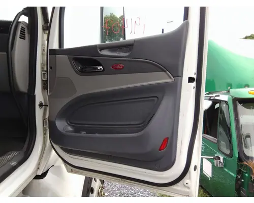 PETERBILT 579 2013-2022 DOOR ASSEMBLY, FRONT