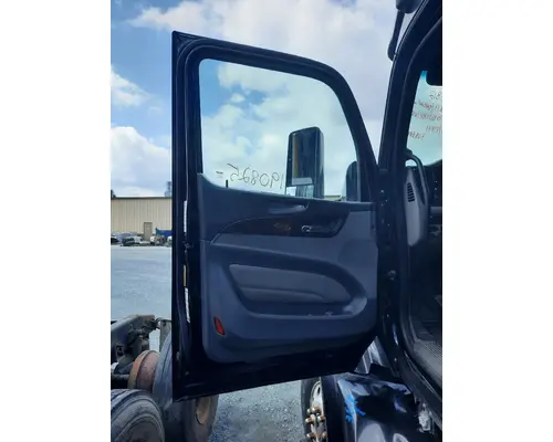 PETERBILT 579 2013-2022 DOOR ASSEMBLY, FRONT
