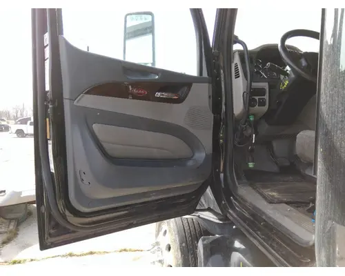 PETERBILT 579 2013-2022 DOOR ASSEMBLY, FRONT